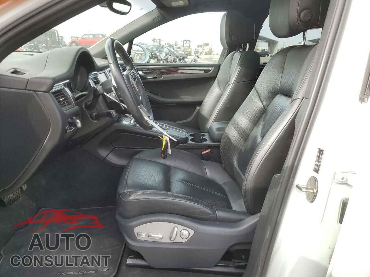 PORSCHE MACAN 2016 - WP1AB2A54GLB42556