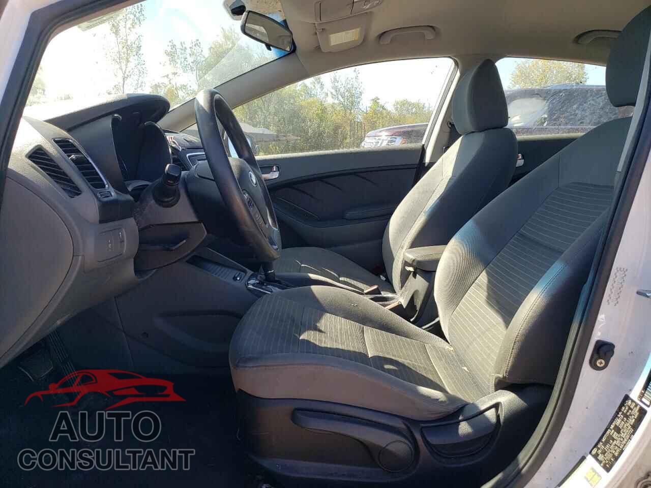 KIA FORTE 2017 - 3KPFL4A76HE007722