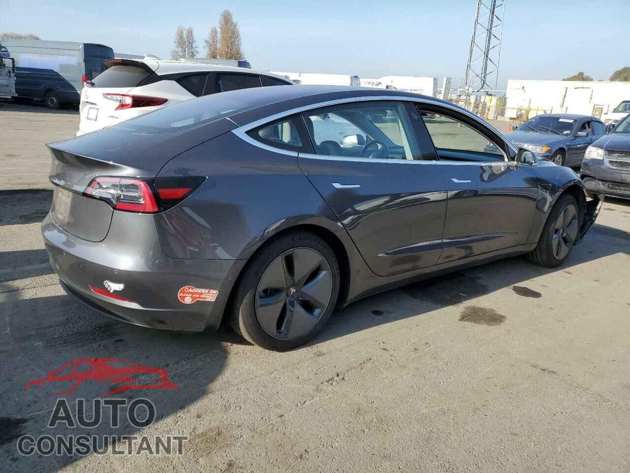 TESLA MODEL 3 2018 - 5YJ3E1EA3JF010210