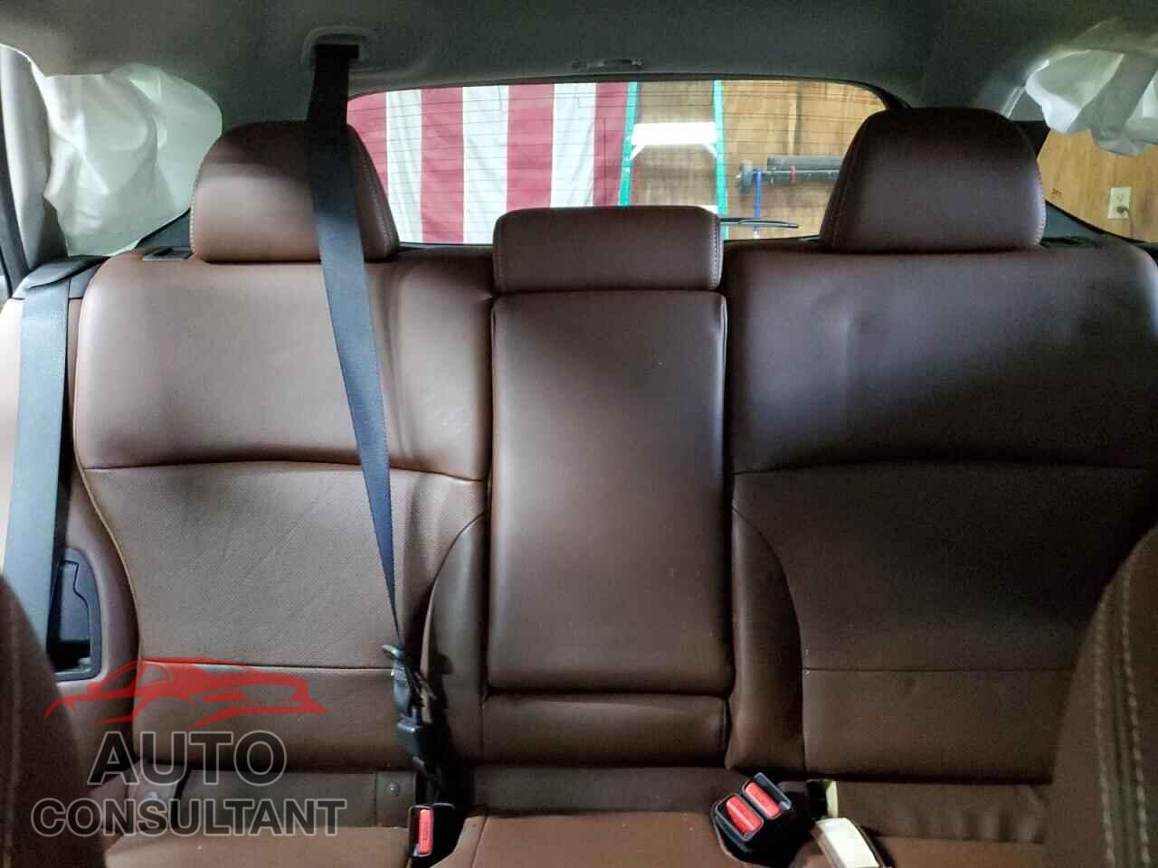 SUBARU OUTBACK 2017 - 4S4BSETC4H3220379