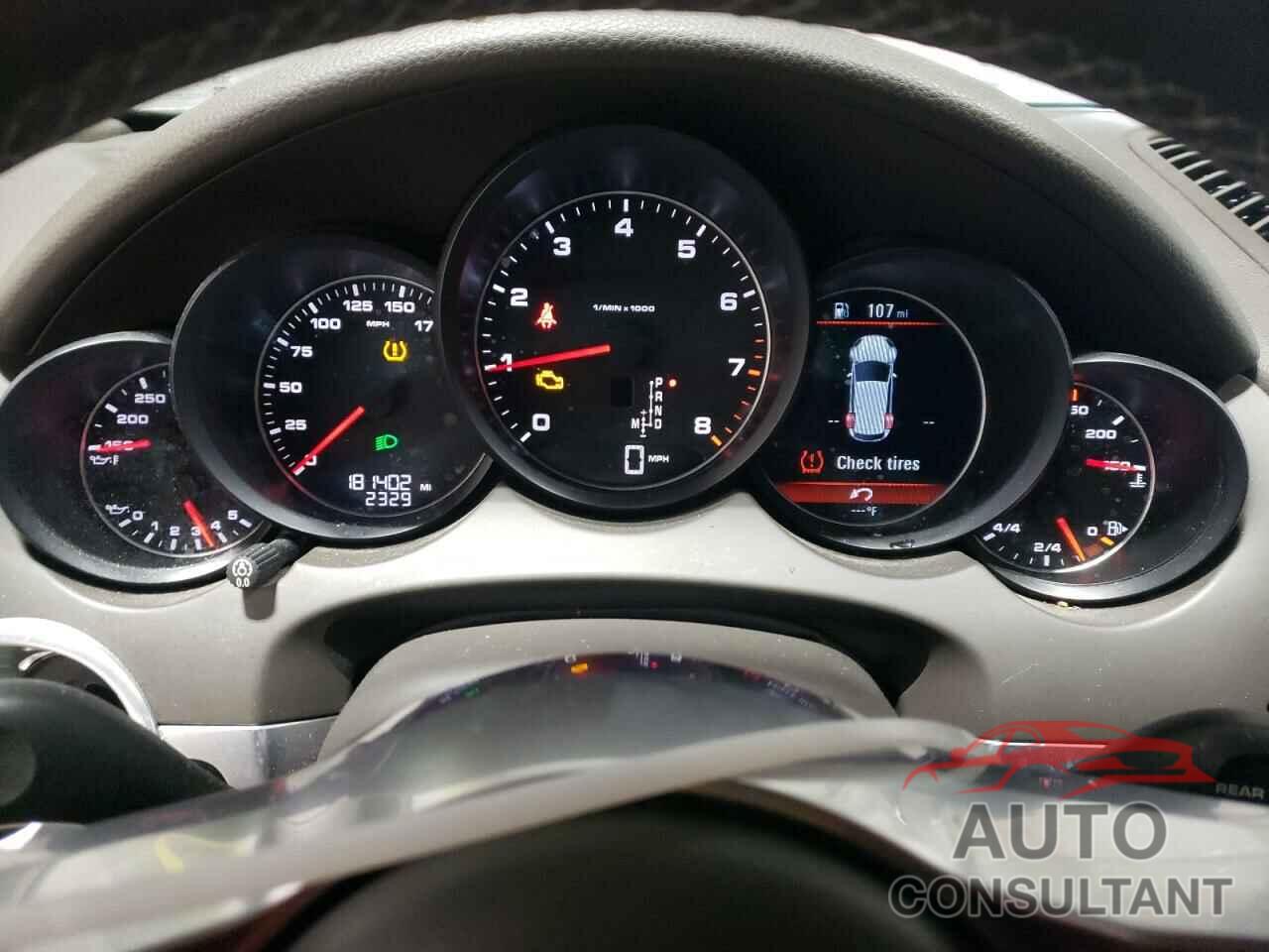 PORSCHE CAYENNE 2017 - WP1AA2A24HKA83184