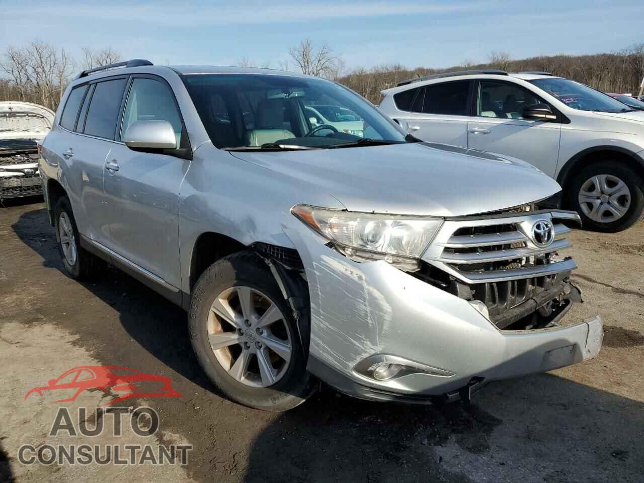 TOYOTA HIGHLANDER 2011 - 5TDBK3EH7BS049389