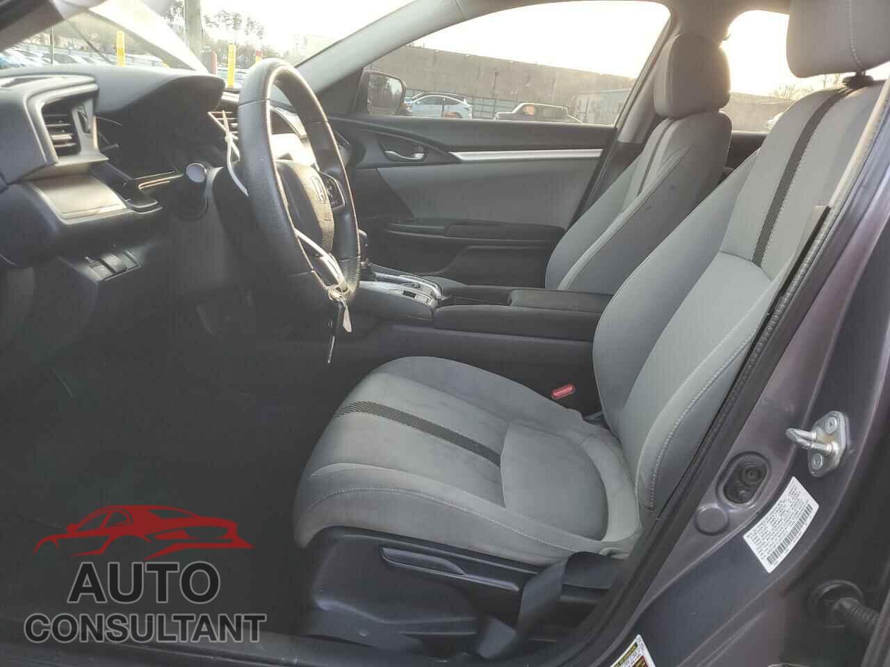 HONDA CIVIC 2018 - 2HGFC2F51JH512977