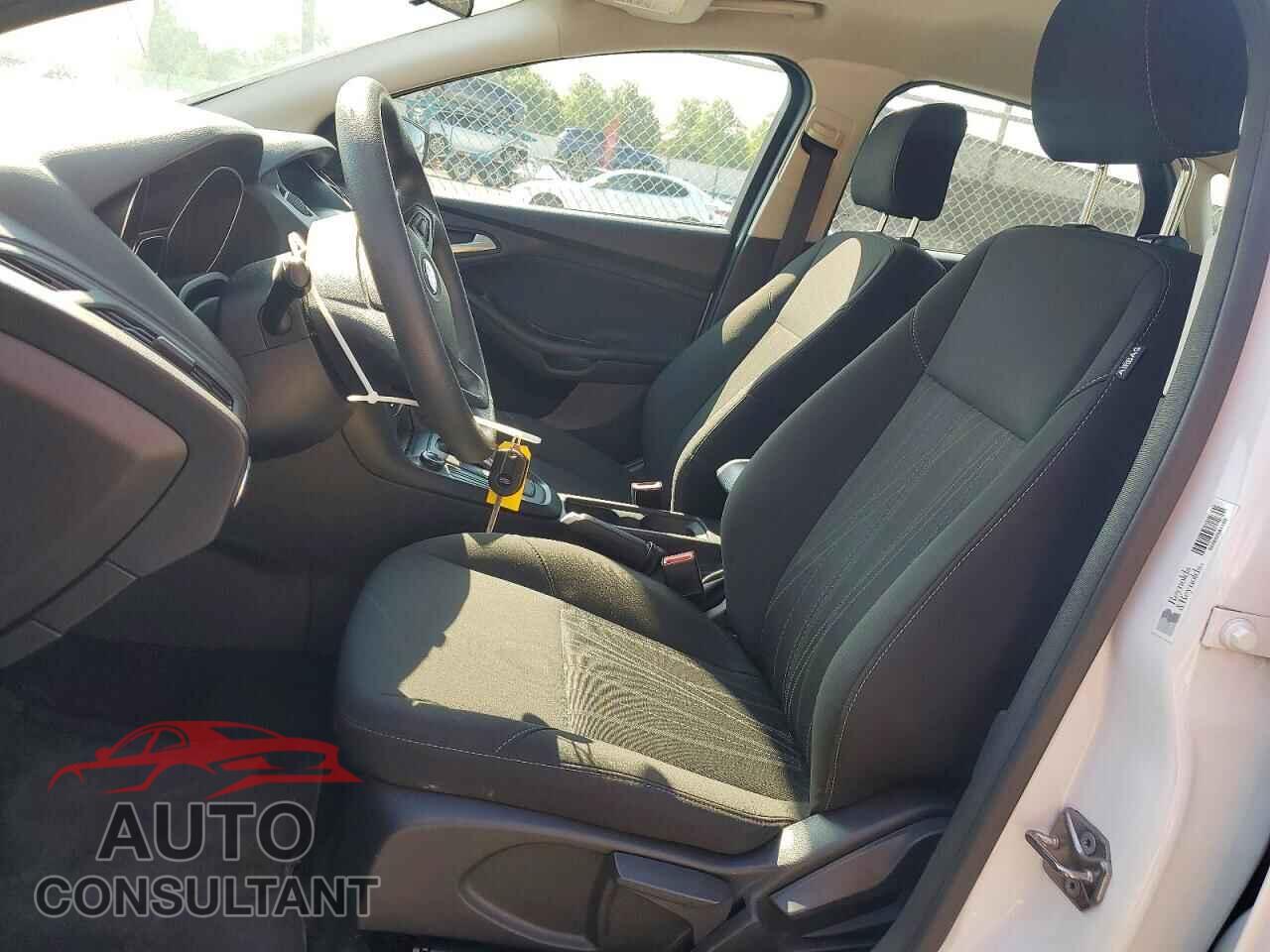 FORD FOCUS 2017 - 1FADP3F29HL283831