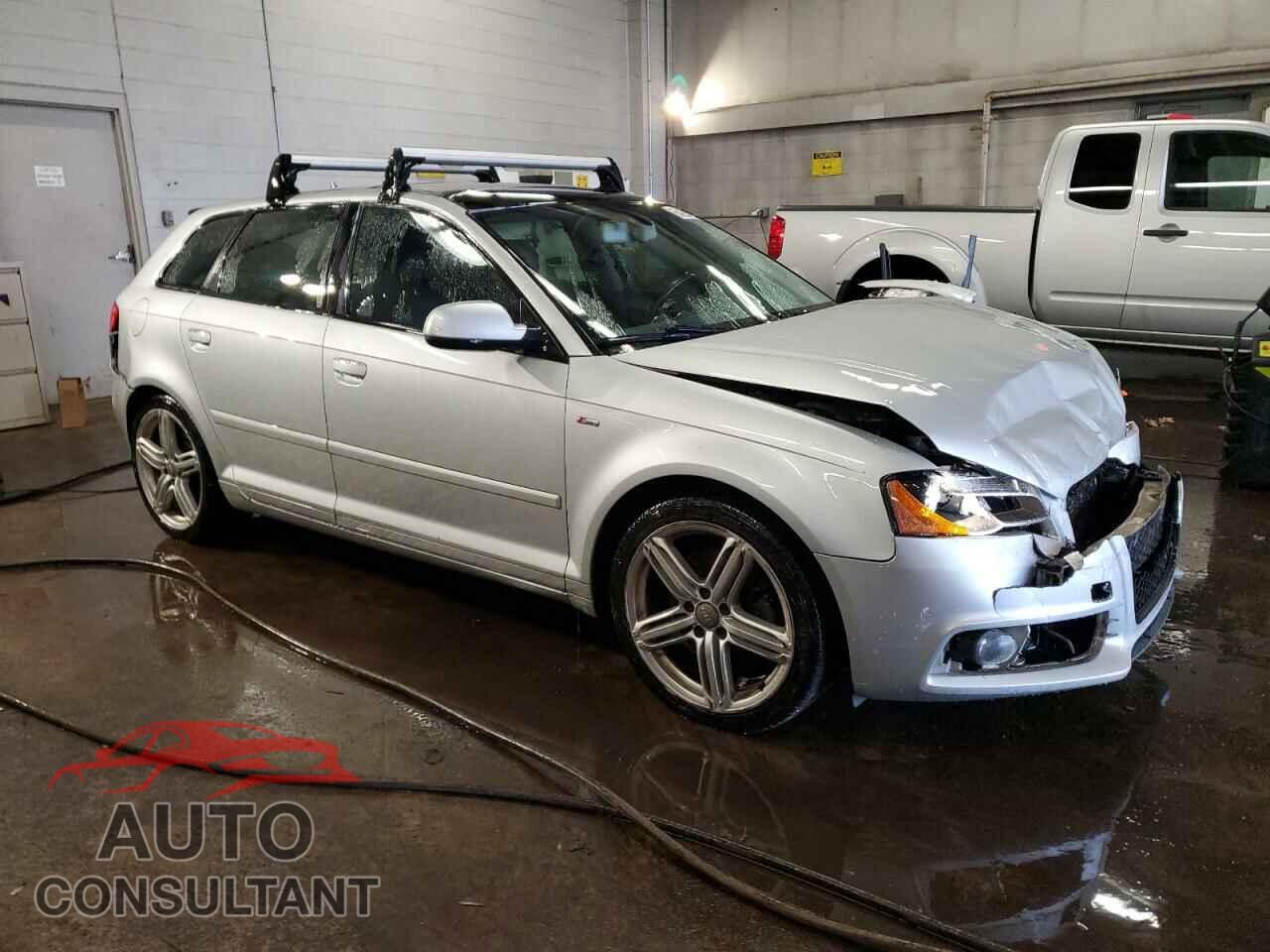 AUDI A3 2013 - WAUMFAFM6DA034134