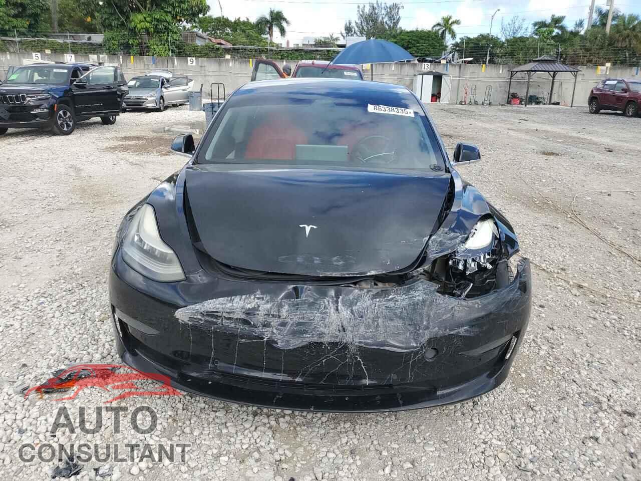 TESLA MODEL 3 2019 - 5YJ3E1EA5KF402686