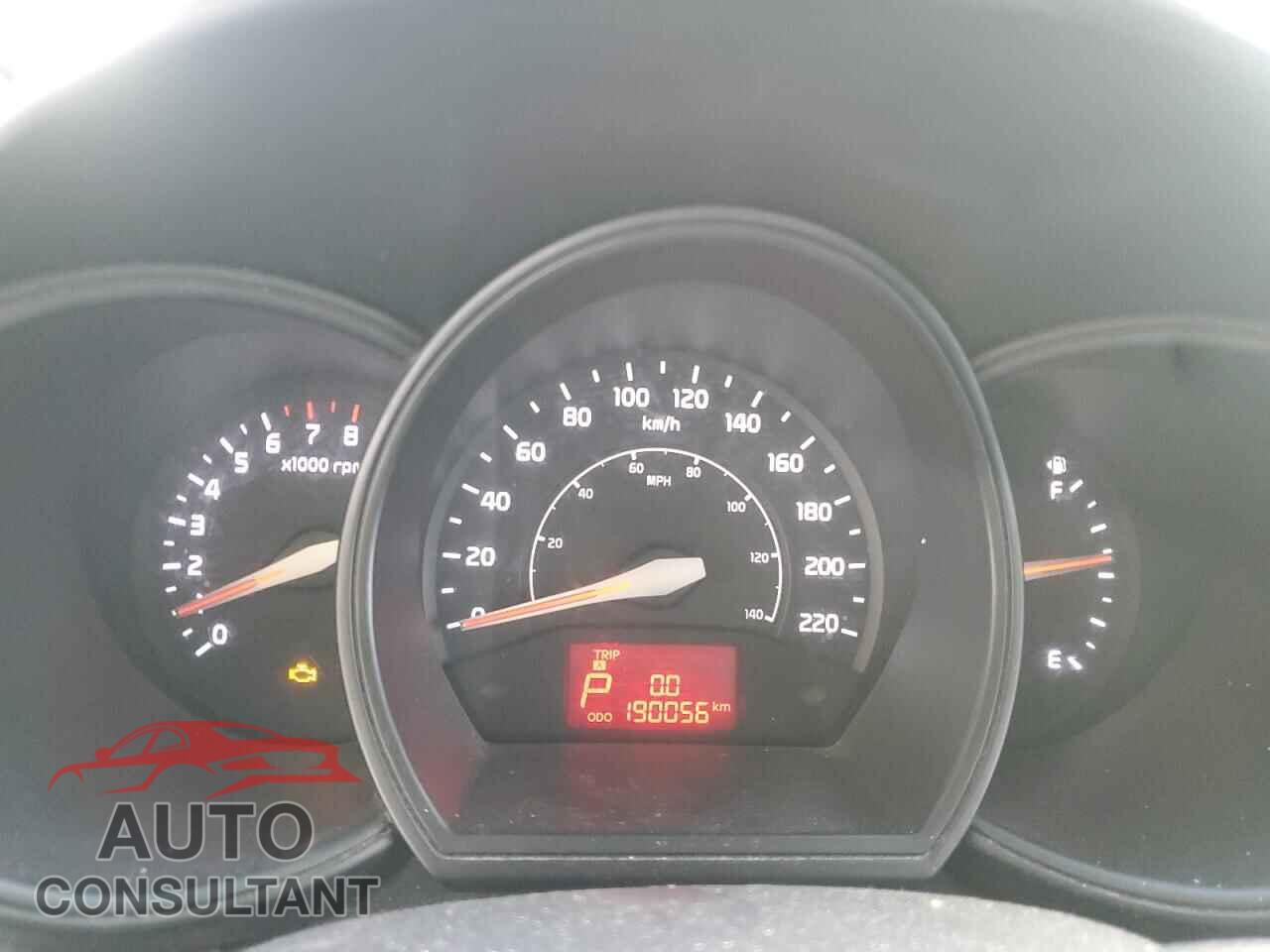 KIA RIO 2013 - KNADM5A37D6880559