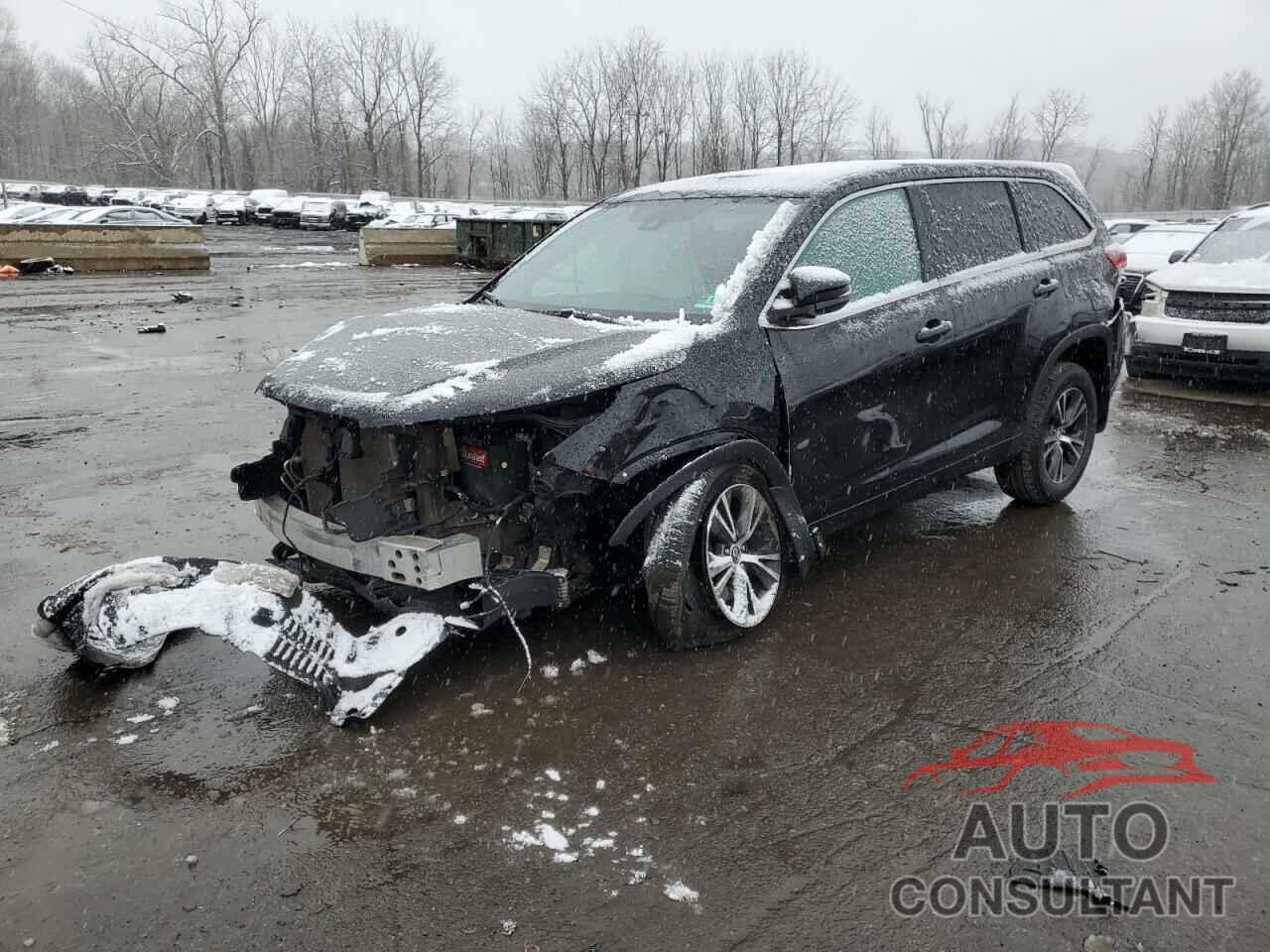 TOYOTA HIGHLANDER 2018 - 5TDBZRFH3JS886233