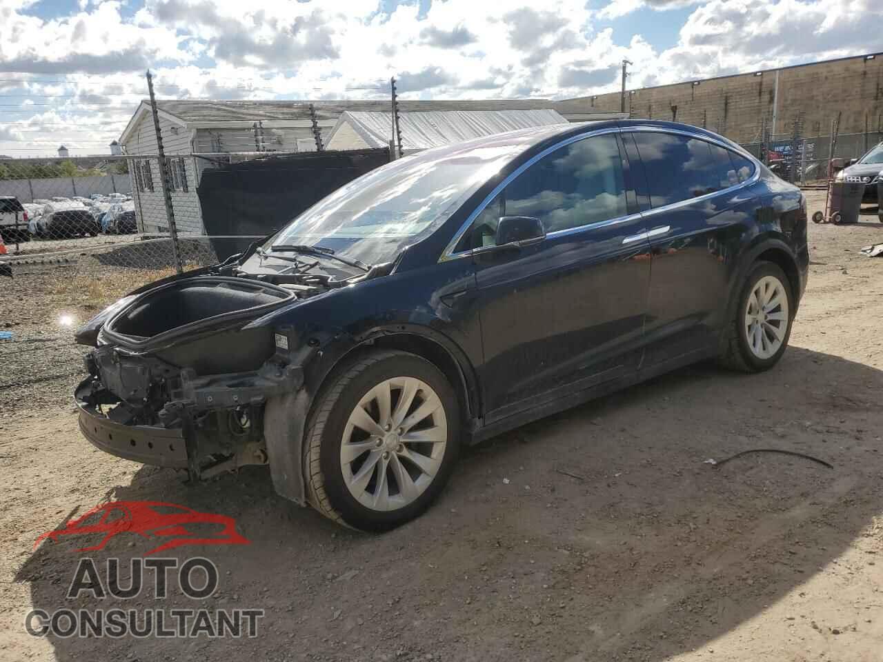 TESLA MODEL X 2017 - 5YJXCBE24HF075549