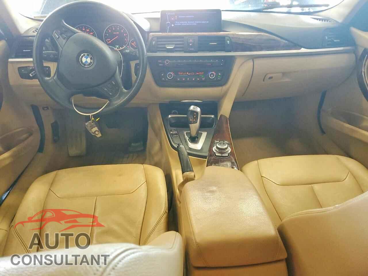 BMW 3 SERIES 2013 - WBA3B3C57DF542003