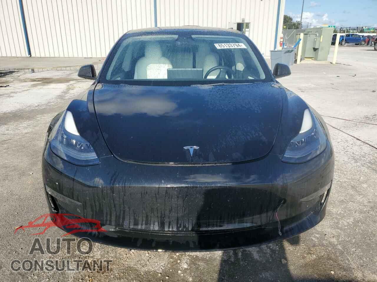 TESLA MODEL 3 2021 - 5YJ3E1EA2MF093844