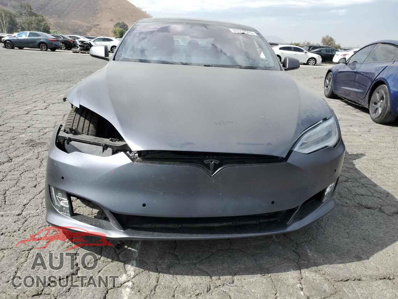 TESLA MODEL S 2018 - 5YJSA1E25JF296450