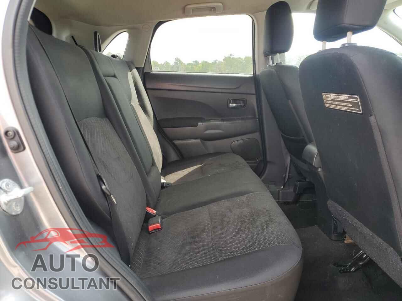 MITSUBISHI OUTLANDER 2015 - 4A4AR4AW3FE030652
