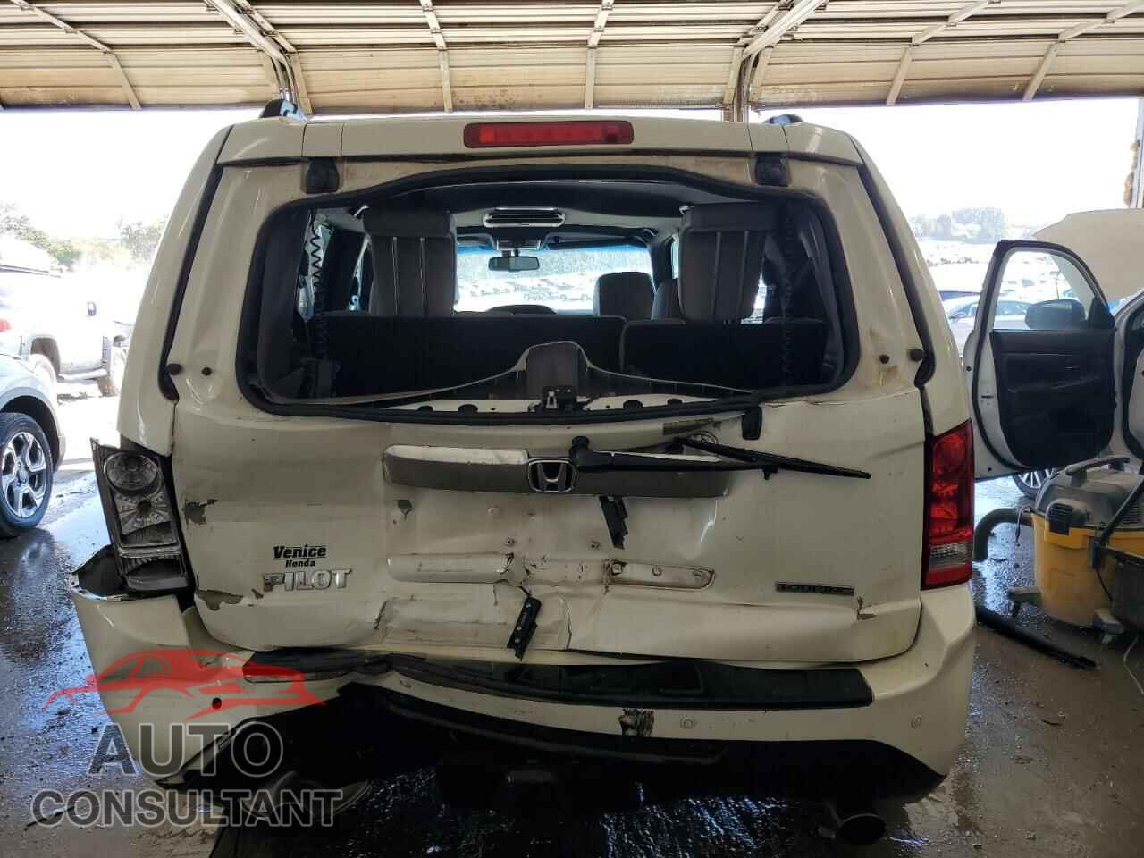 HONDA PILOT 2013 - 5FNYF3H90DB001971