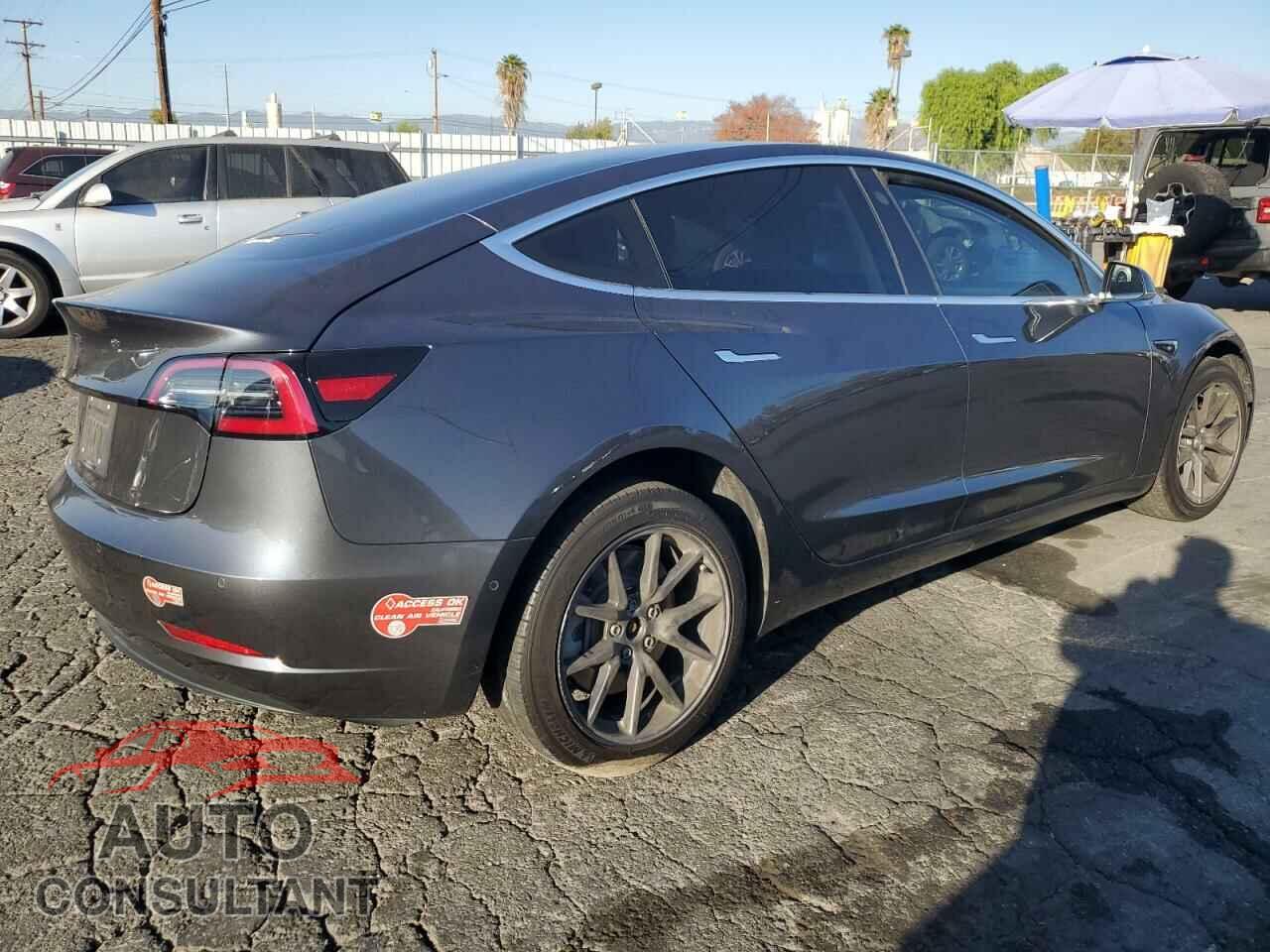 TESLA MODEL 3 2018 - 5YJ3E1EA9JF077717