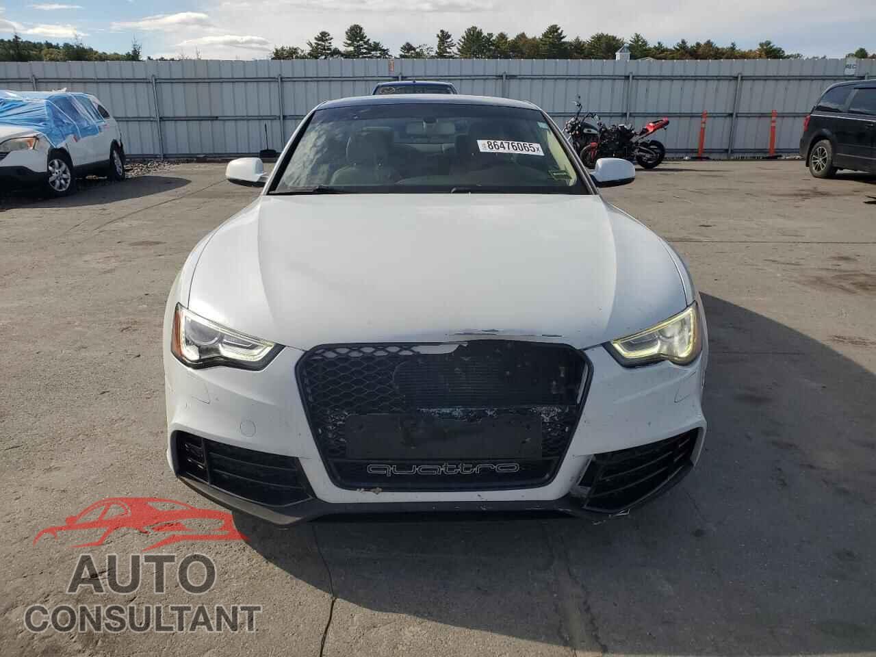 AUDI A5 2013 - WAUCFAFR8DA019478