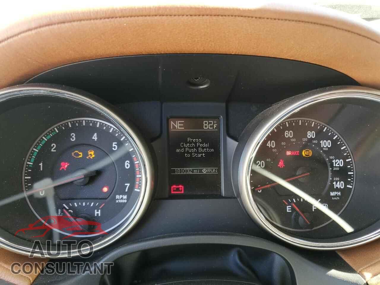 JEEP GRAND CHER 2012 - 1C4RJECT0CC247240