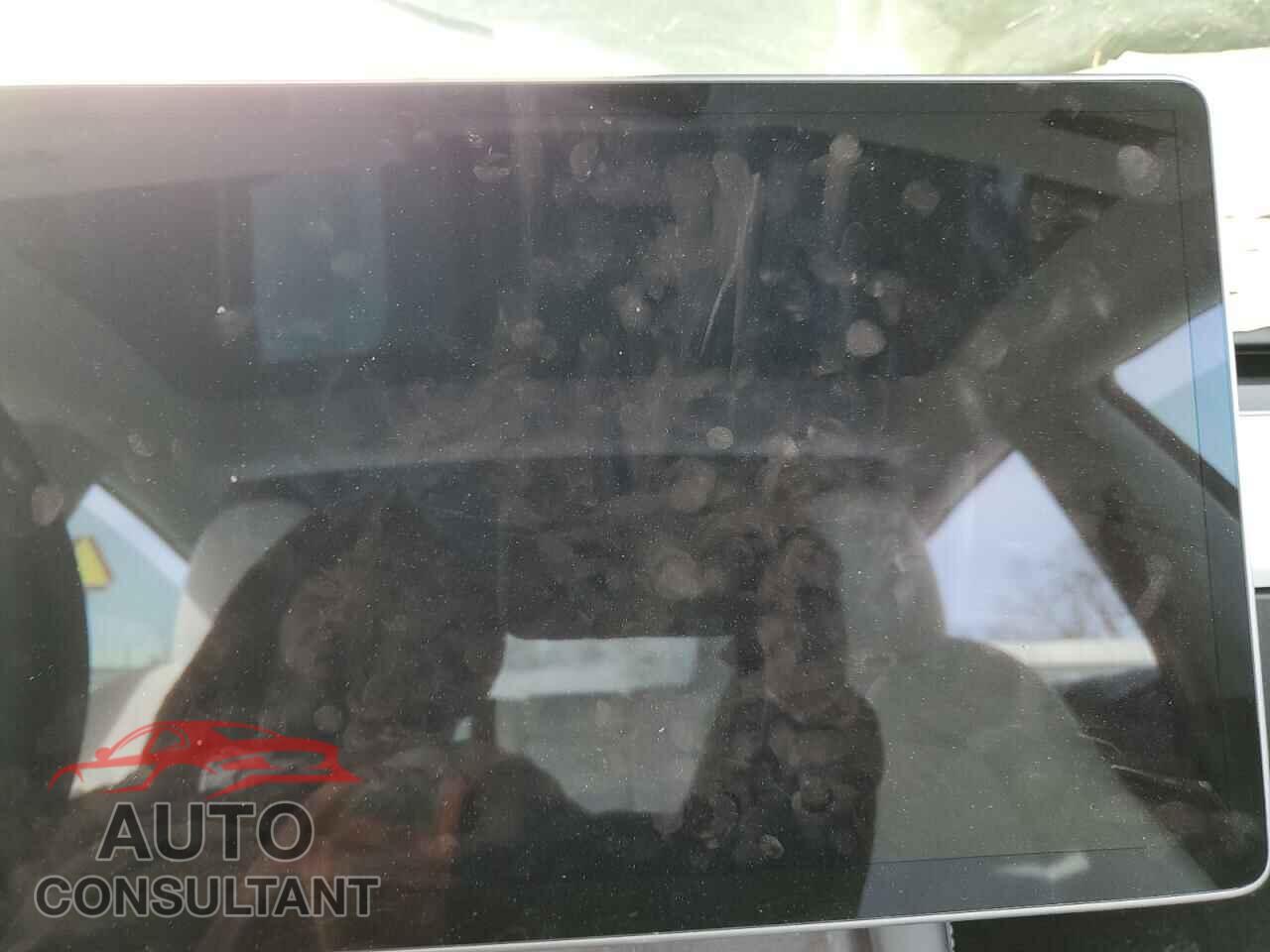 TESLA MODEL 3 2023 - 5YJ3E1EA0PF547948