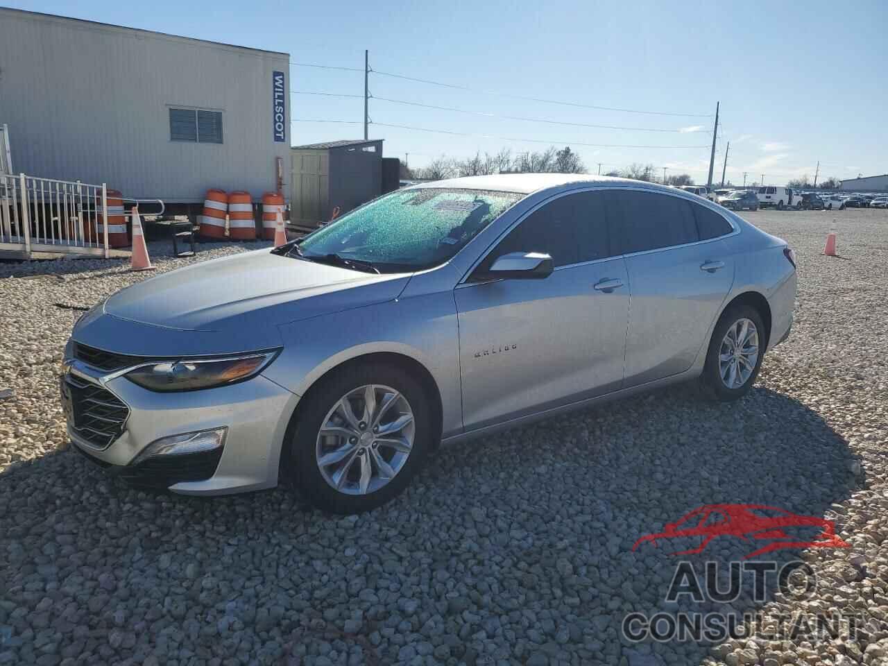CHEVROLET MALIBU 2021 - 1G1ZD5ST4MF011501