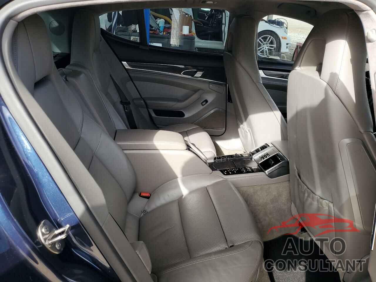 PORSCHE PANAMERA 2013 - WP0AC2A7XDL090409