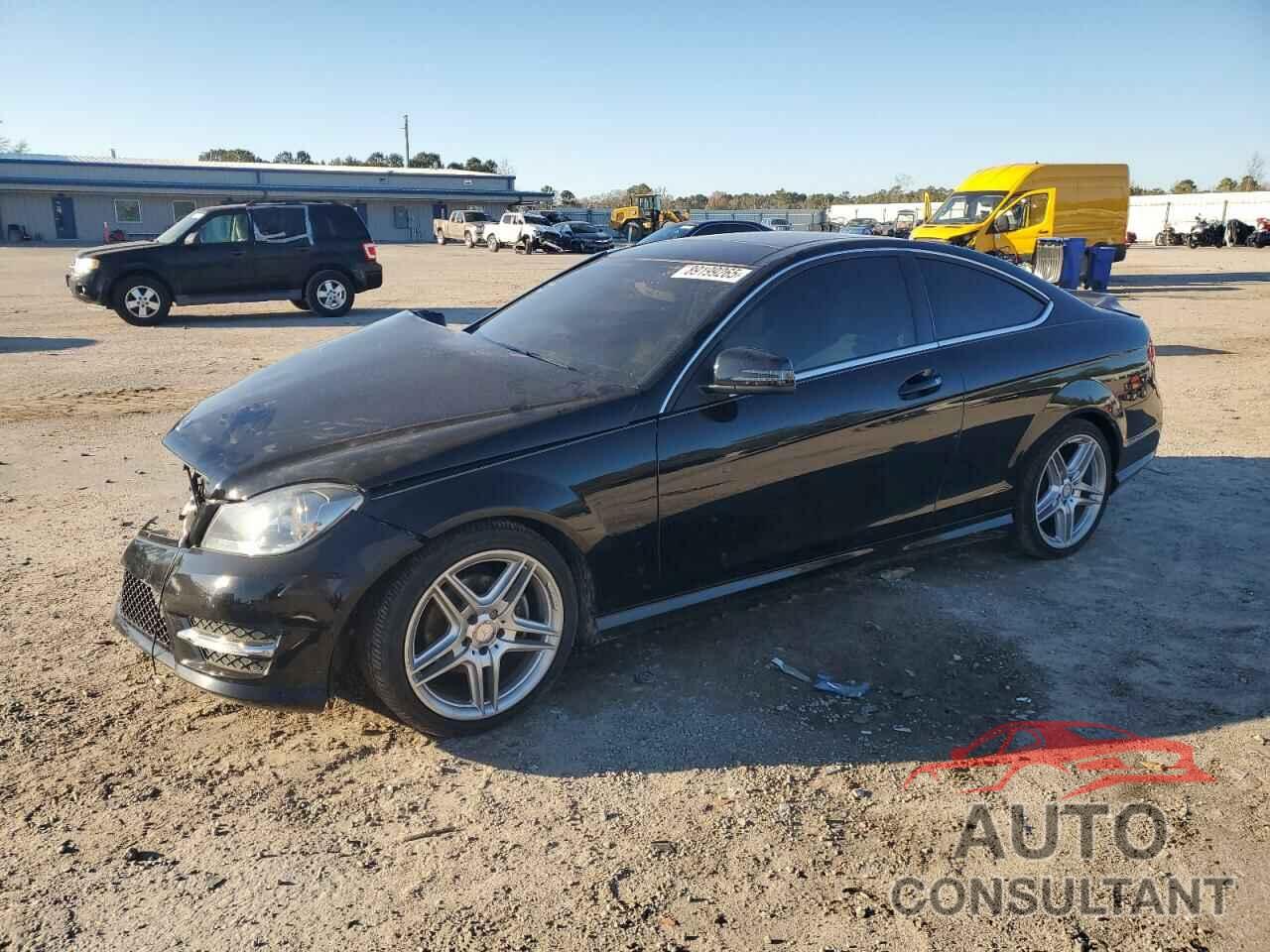 MERCEDES-BENZ C-CLASS 2015 - WDDGJ4HB8FG419888