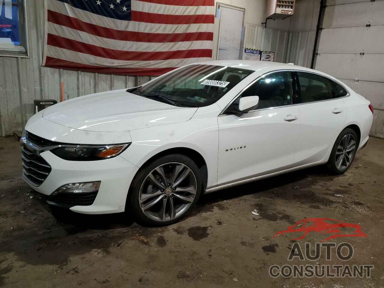 CHEVROLET MALIBU 2023 - 1G1ZD5ST5PF215583