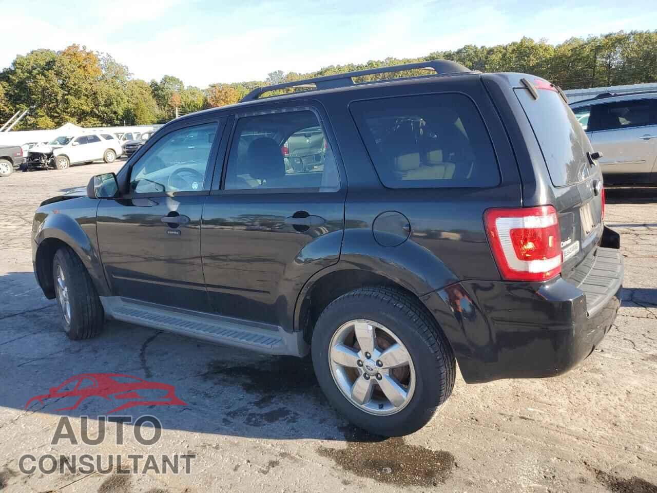 FORD ESCAPE 2010 - 1FMCU9DG7AKD43919