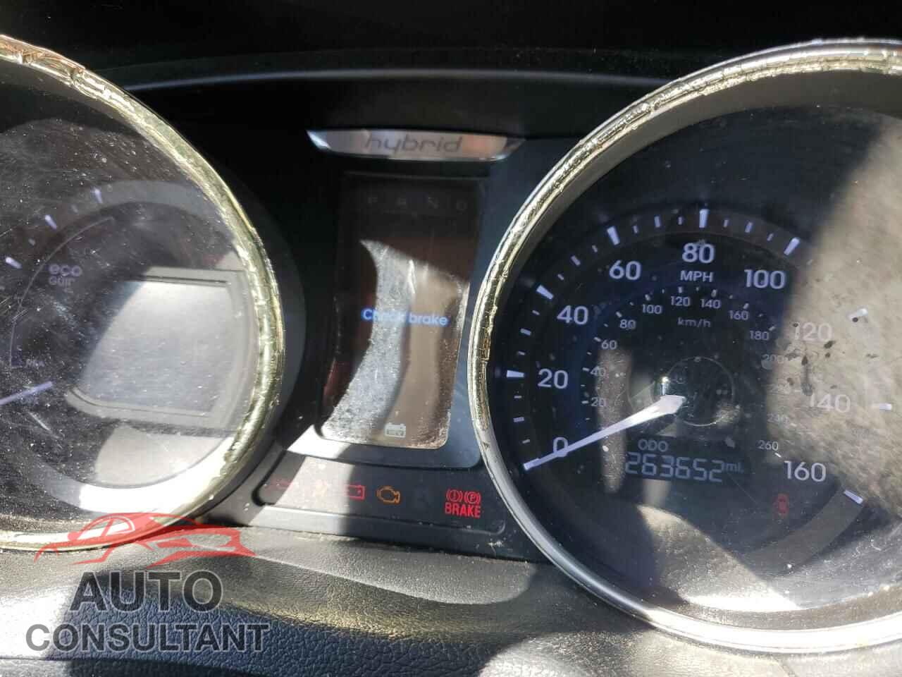 HYUNDAI SONATA 2011 - KMHEC4A48BA005459