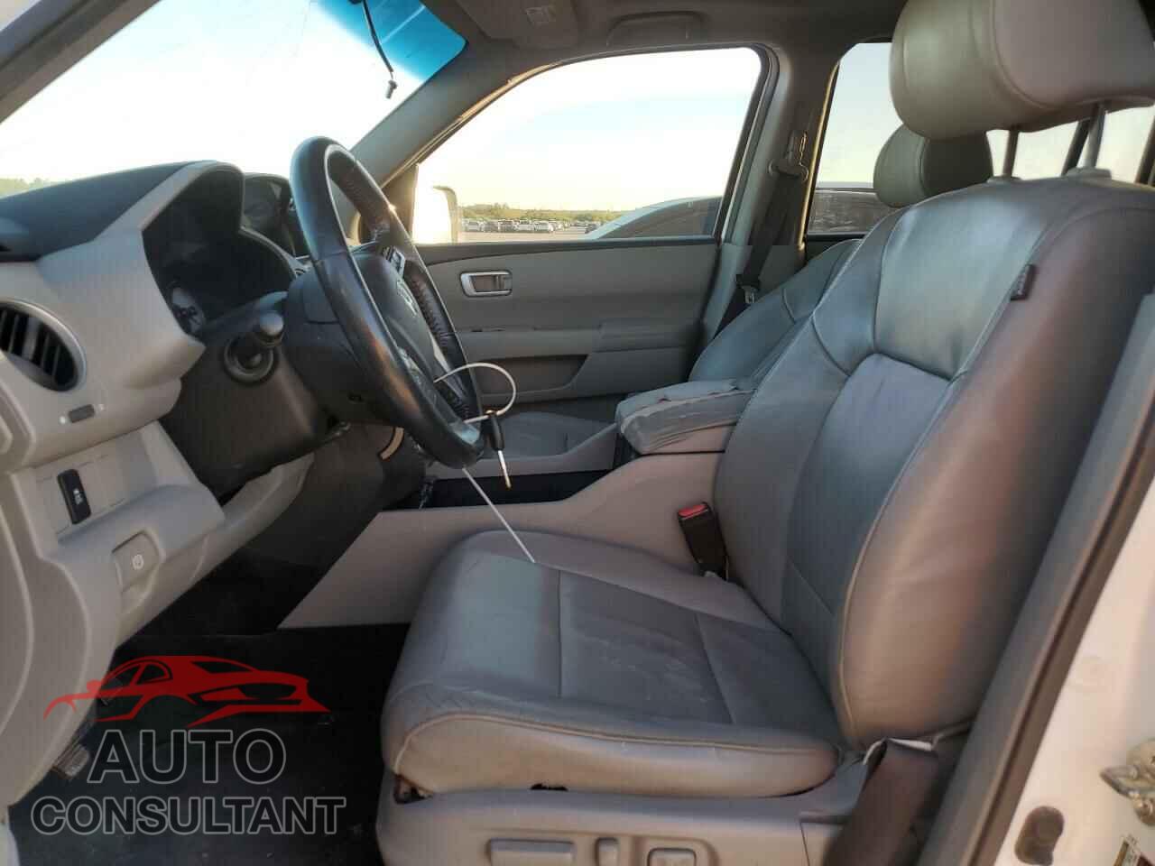HONDA PILOT 2013 - 5FNYF3H74DB043820