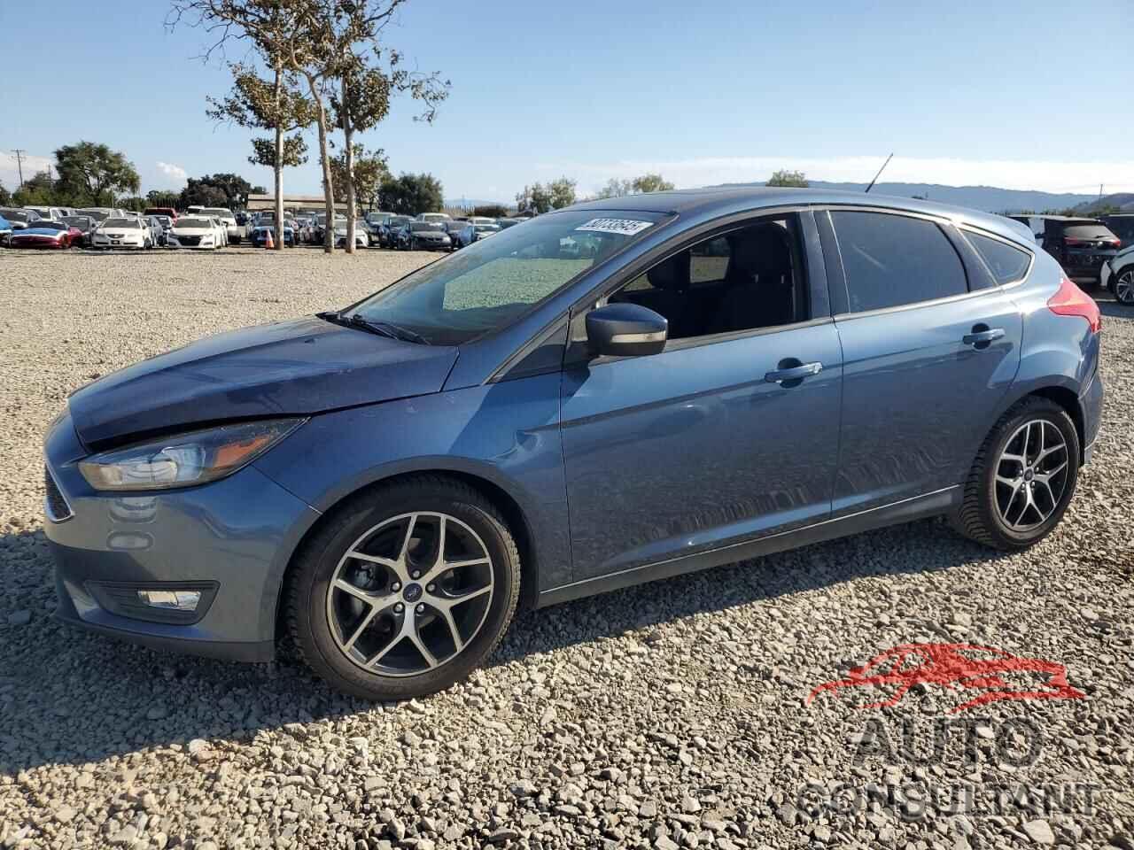FORD FOCUS 2018 - 1FADP3M2XJL261541