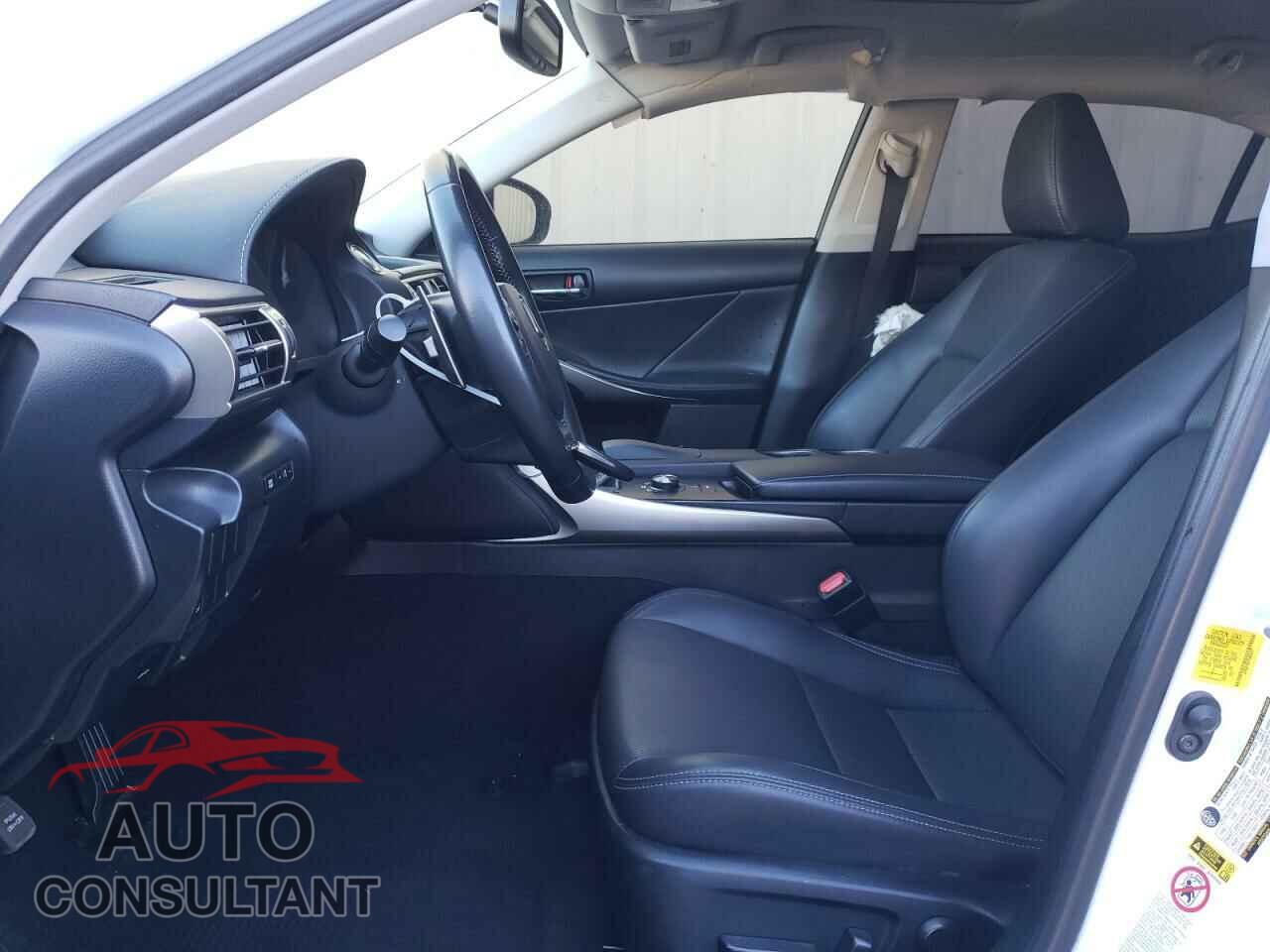 LEXUS IS 2015 - JTHBF1D27F5044127