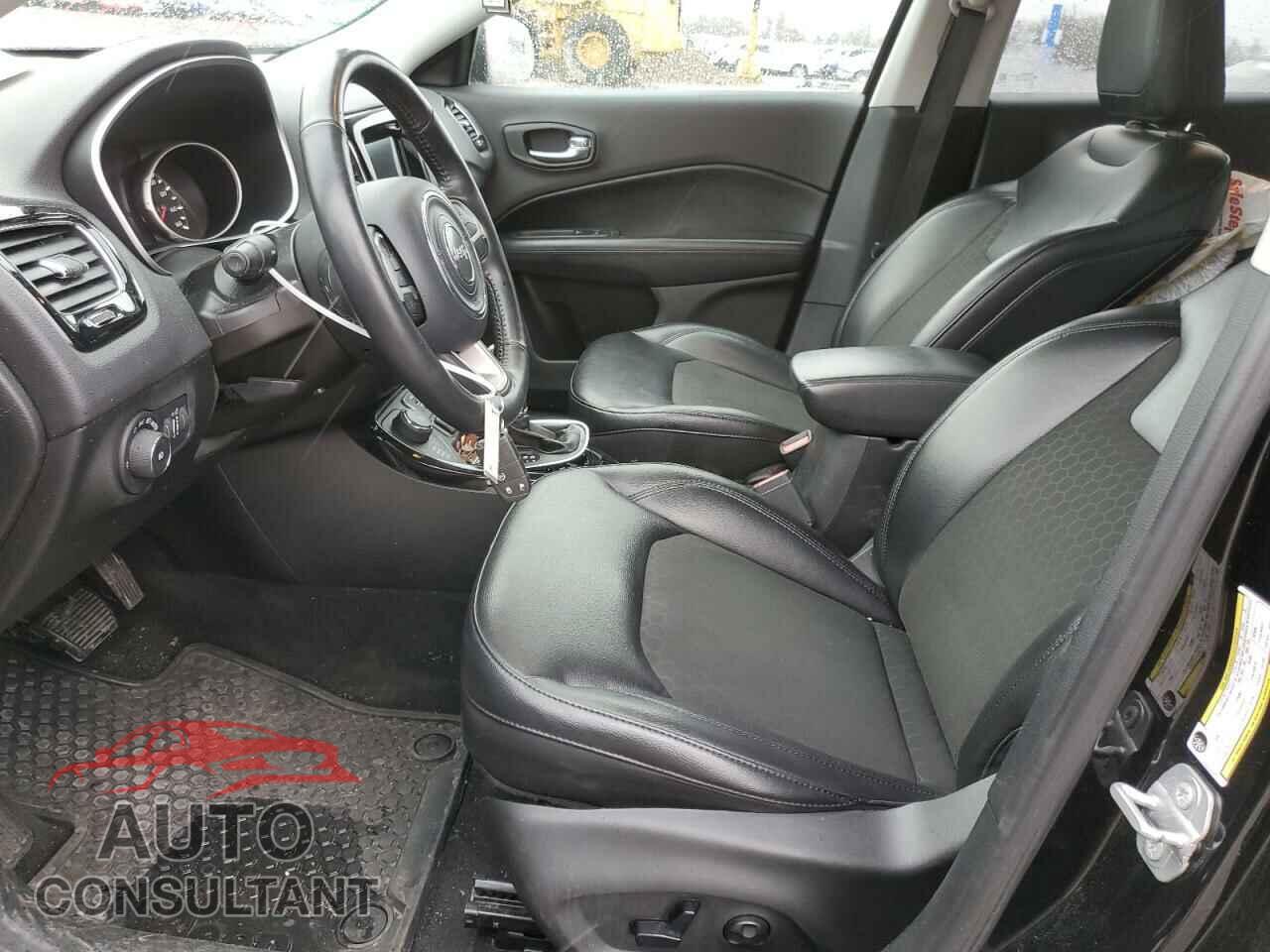 JEEP COMPASS 2018 - 3C4NJDBB2JT398129