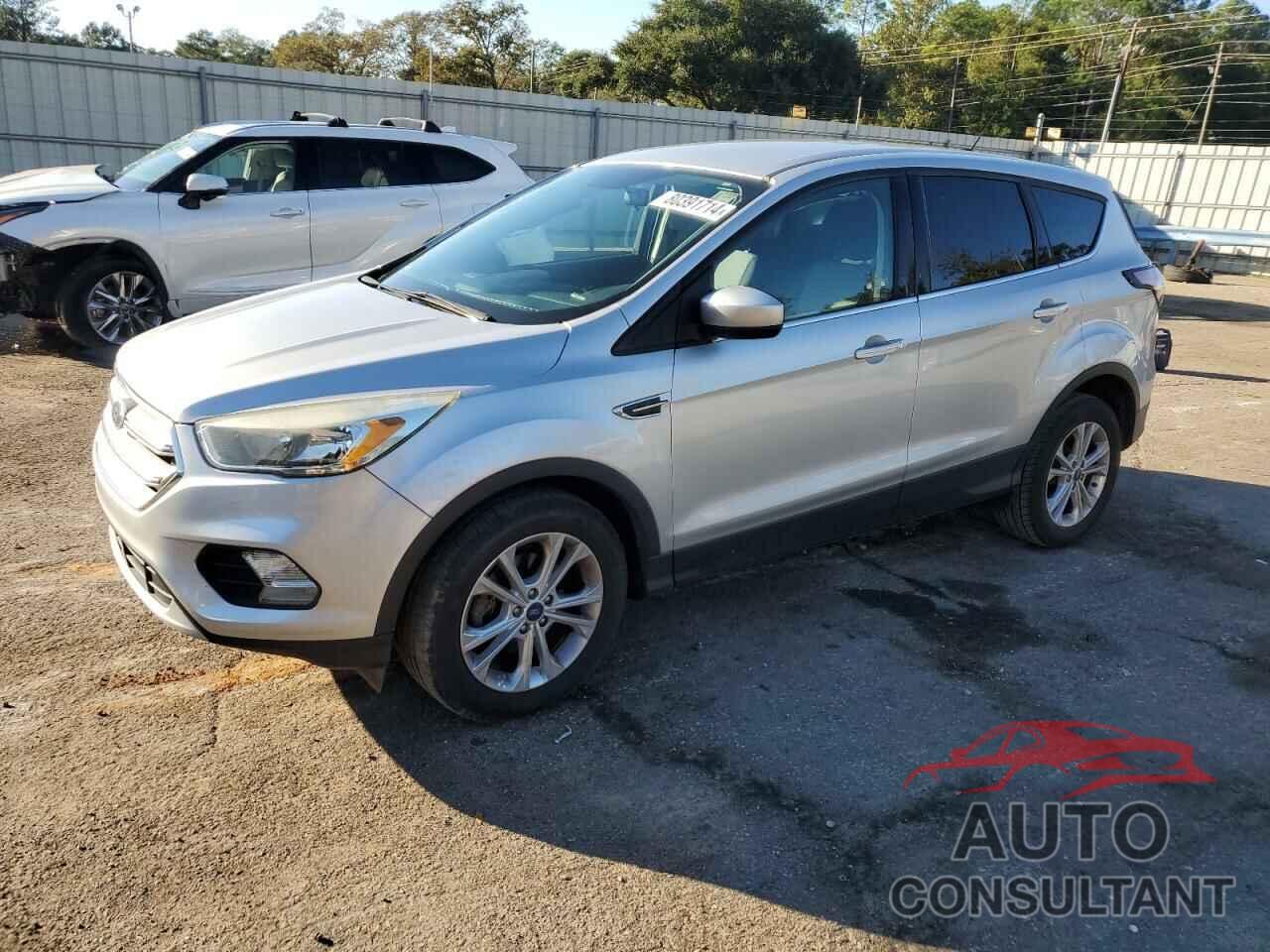 FORD ESCAPE 2017 - 1FMCU0GD3HUC42887