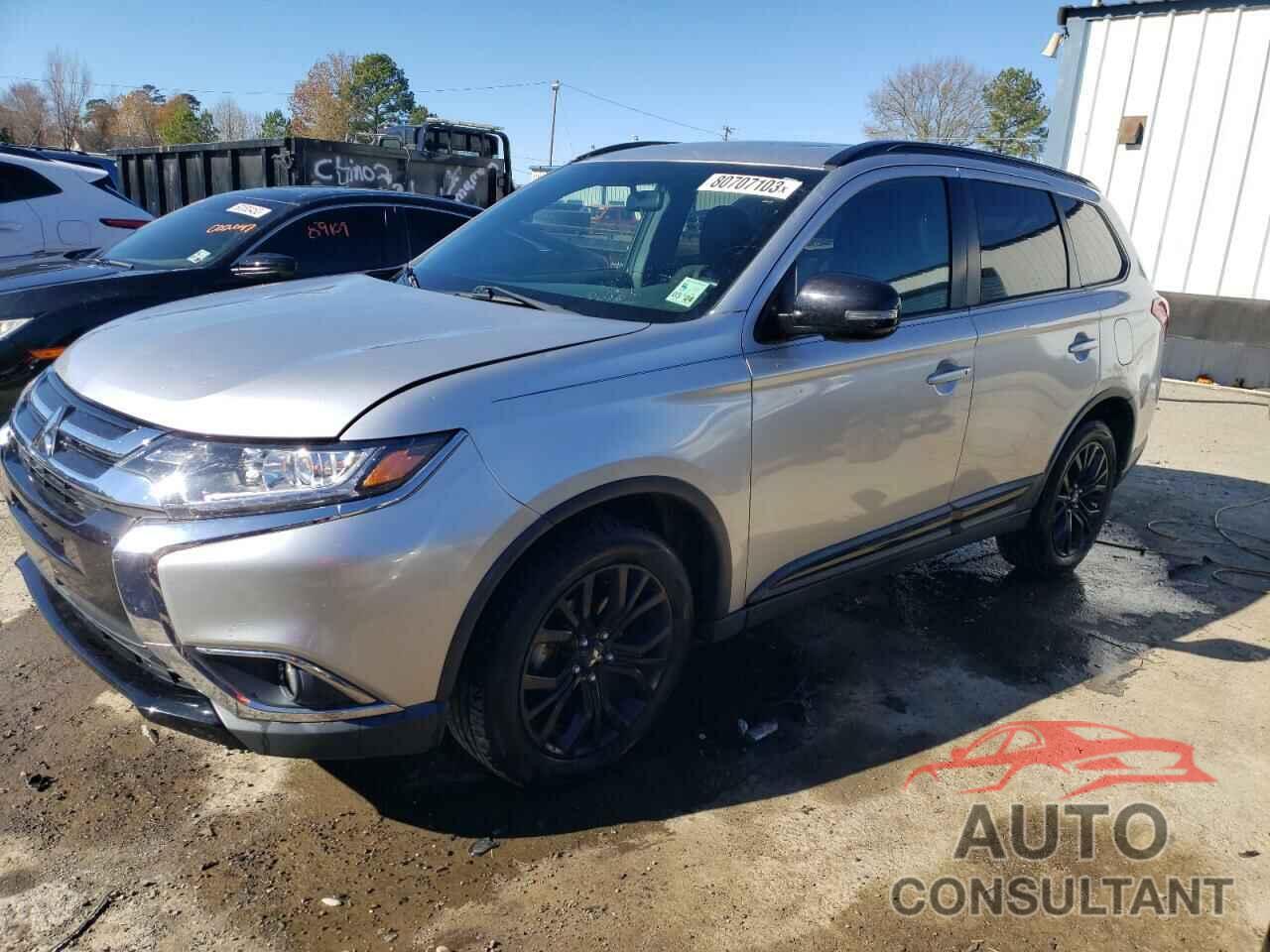 MITSUBISHI OUTLANDER 2018 - JA4AD3A38JZ031149