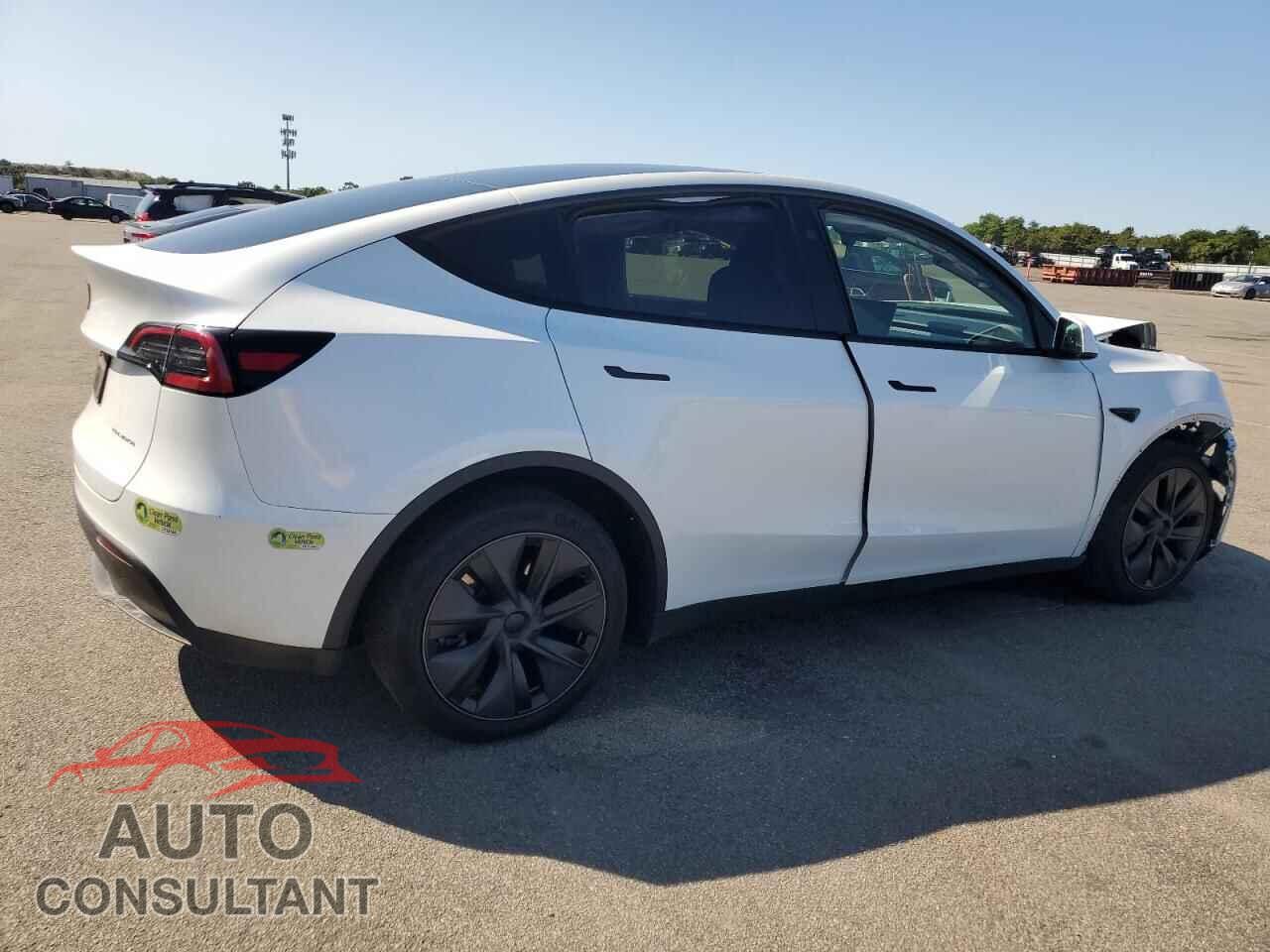 TESLA MODEL Y 2024 - 7SAYGDEE3RF199525
