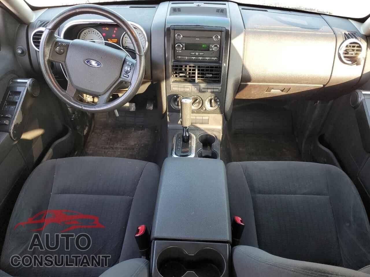 FORD EXPLORER 2009 - 1FMEU31E89UA33593