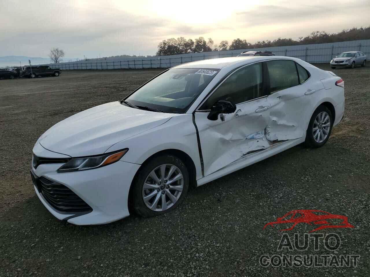 TOYOTA CAMRY 2018 - JTNB11HKXJ3056766