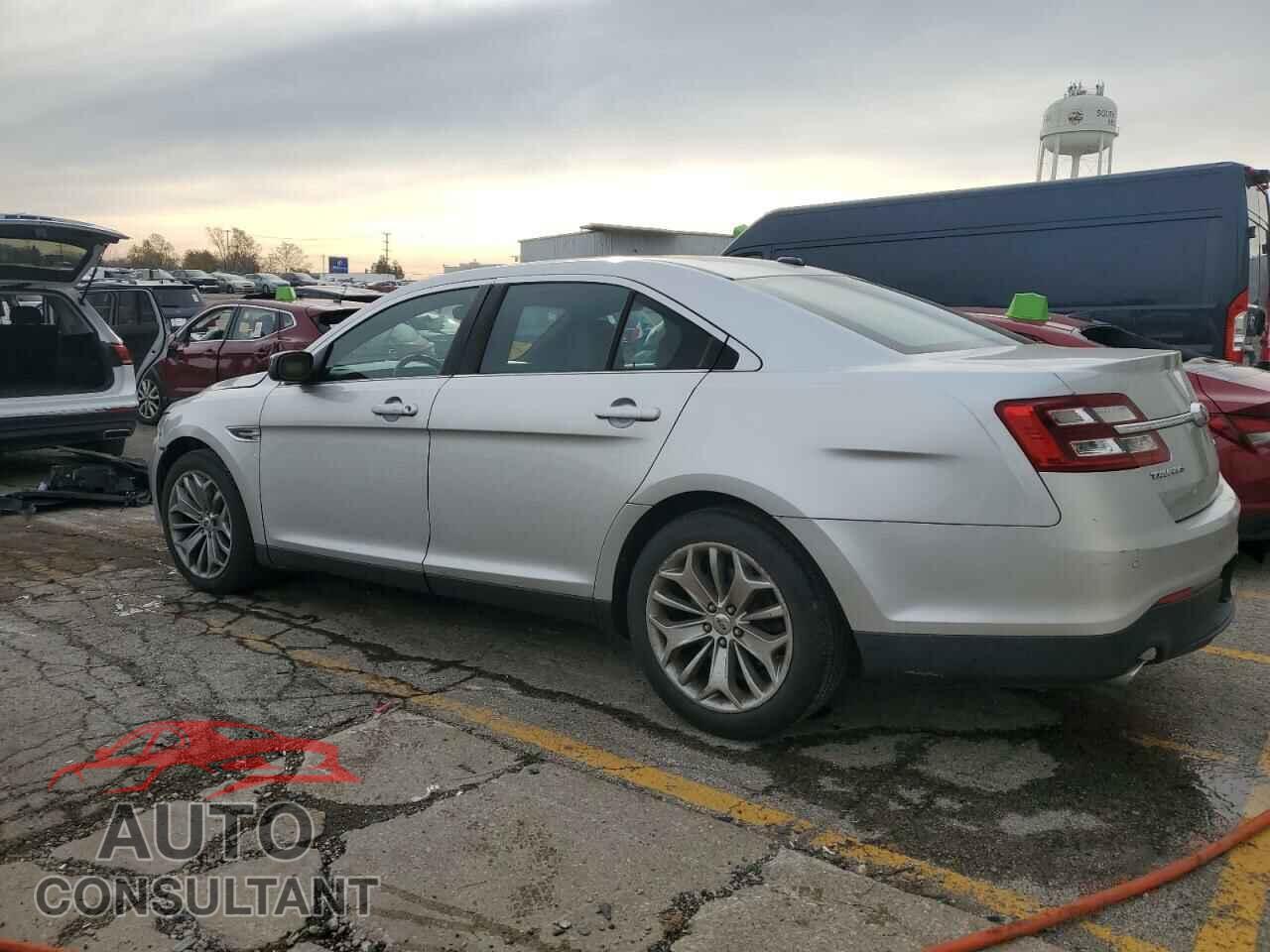 FORD TAURUS 2013 - 1FAHP2F89DG218562