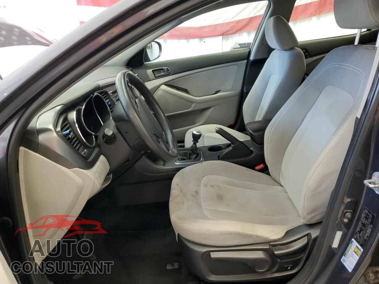 KIA OPTIMA 2011 - KNAGM4A76B5087041