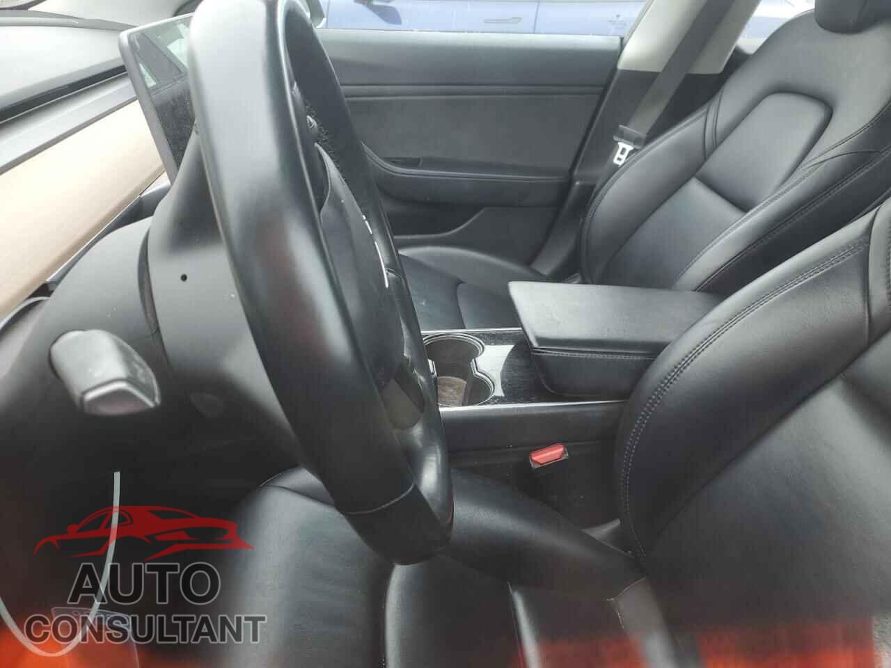 TESLA MODEL 3 2018 - 5YJ3E1EA8JF042800