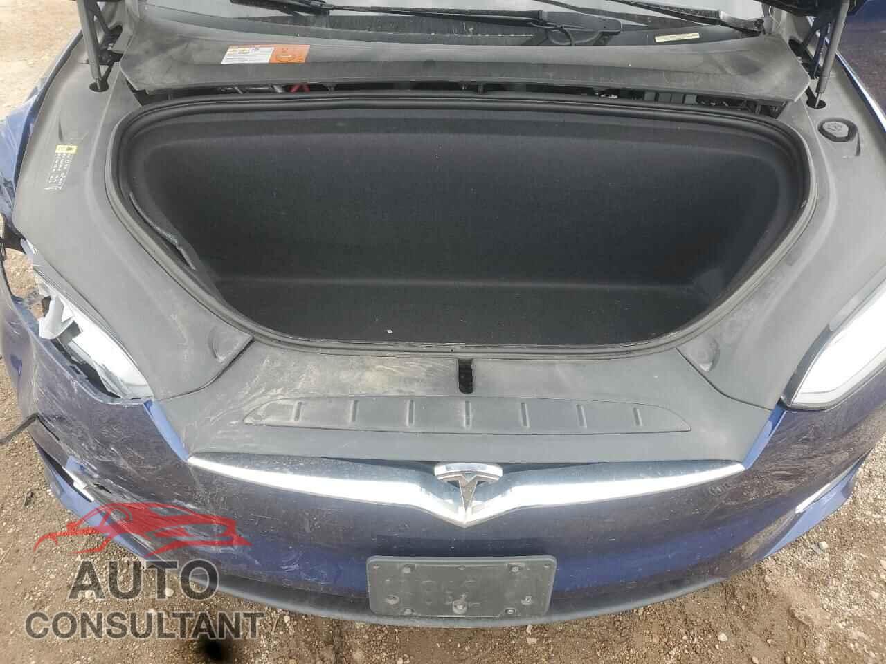 TESLA MODEL X 2017 - 5YJXCBE24HF078659