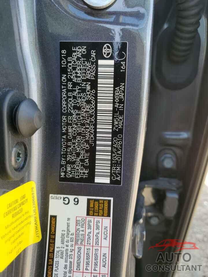 TOYOTA PRIUS 2018 - JTDKARFU6J3066976