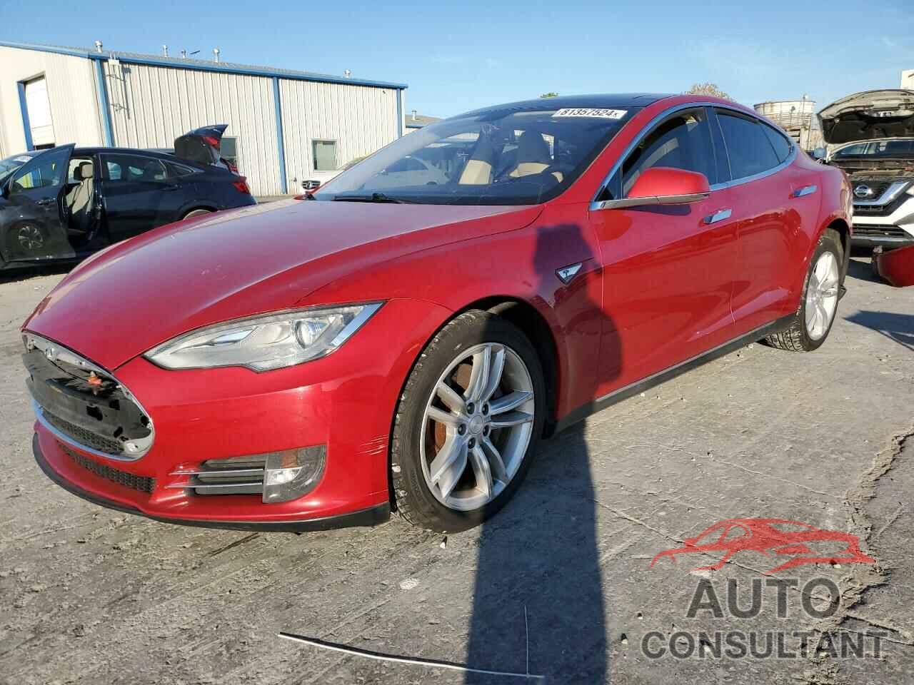 TESLA MODEL S 2013 - 5YJSA1CP4DFP17612