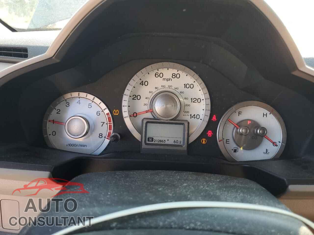 HONDA PILOT 2011 - 5FNYF4H94BB051761
