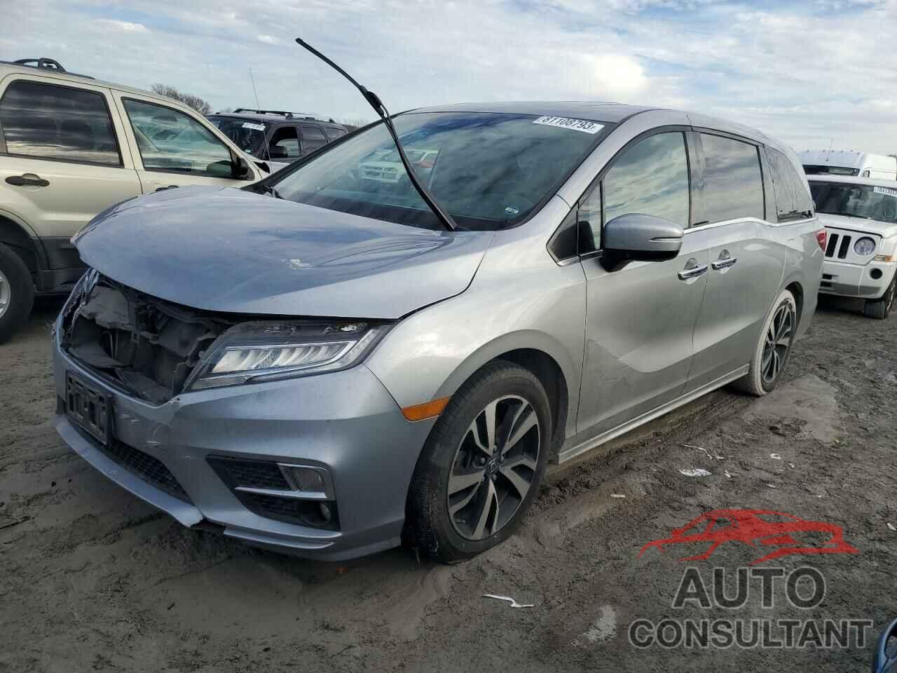 HONDA ODYSSEY 2018 - 5FNRL6H91JB048324