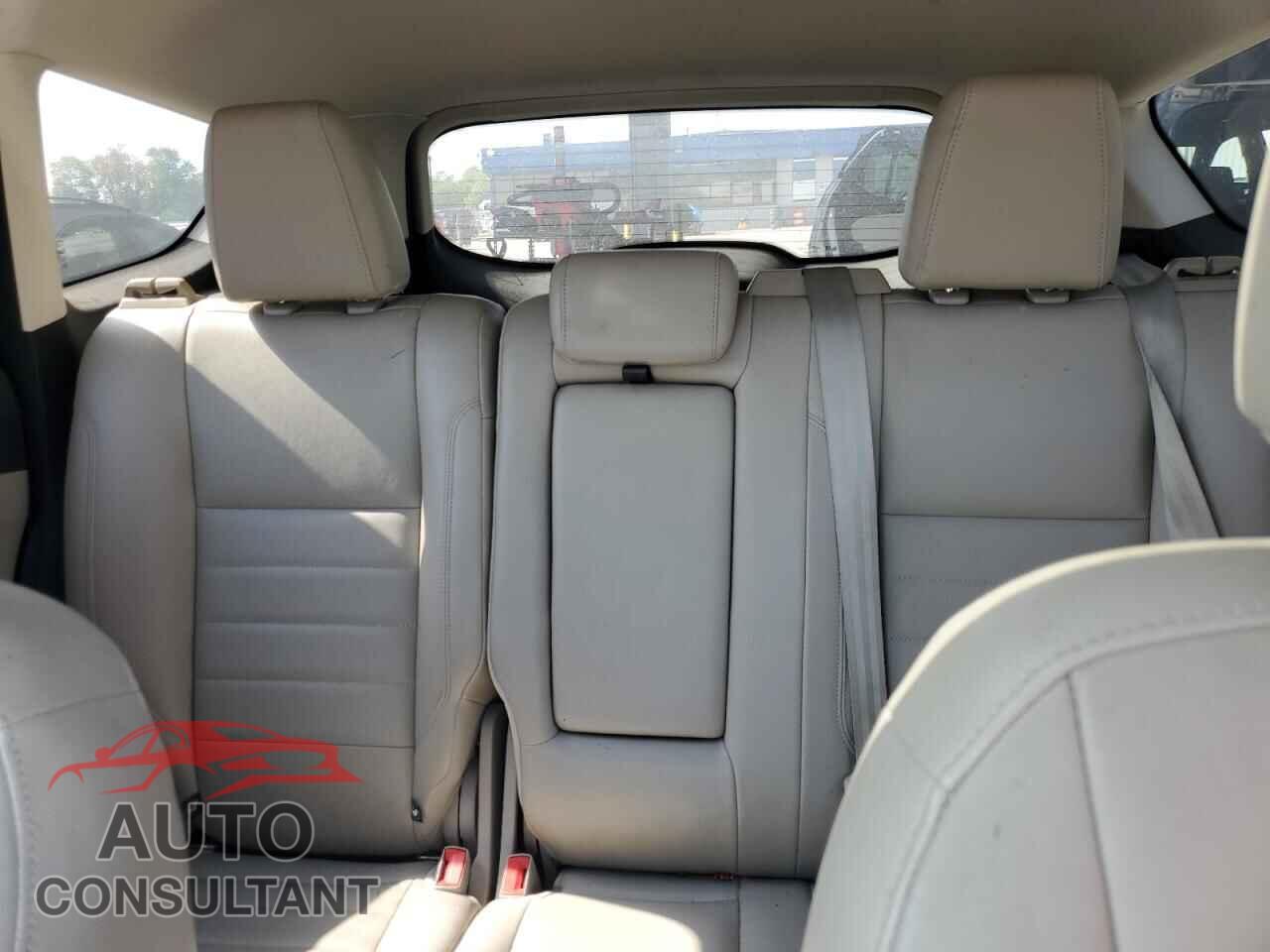 FORD ESCAPE 2013 - 1FMCU0HX0DUA77884
