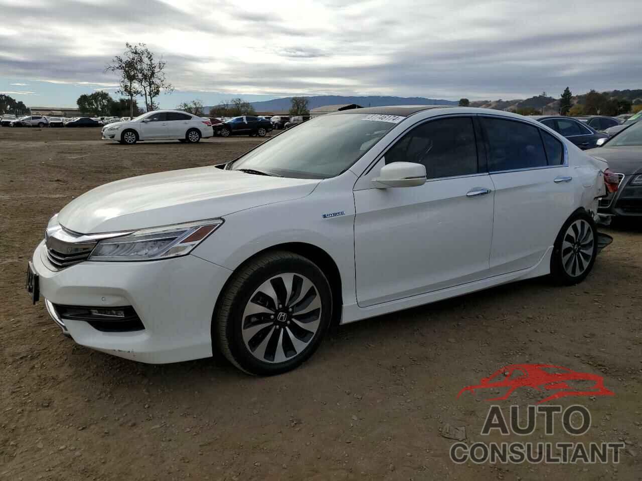 HONDA ACCORD 2017 - JHMCR6F7XHC002468