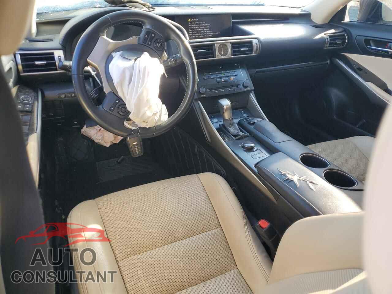 LEXUS IS 2014 - JTHBF1D20E5019925