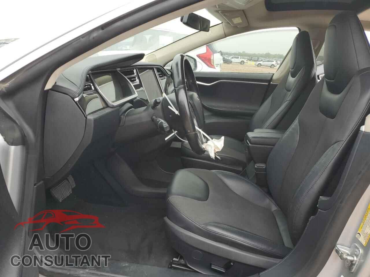 TESLA MODEL S 2013 - 5YJSA1CG8DFP09285