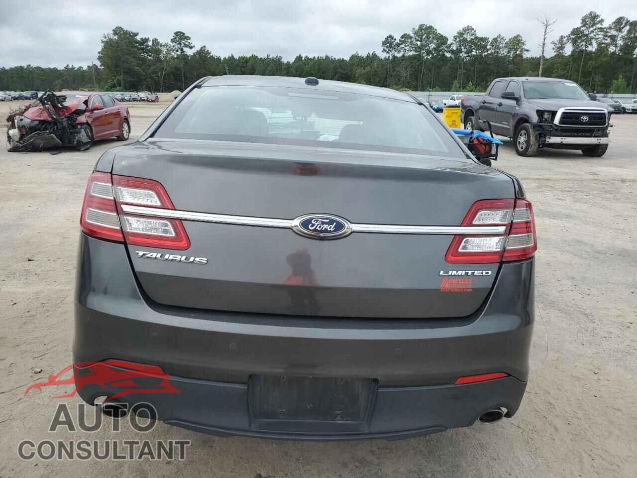FORD TAURUS 2019 - 1FAHP2F85KG106743